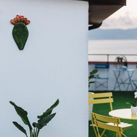 B&B Fuori Squadro - In Centro Con Terrazza Relax Vista Mare Реджо ди Калабрия Екстериор снимка