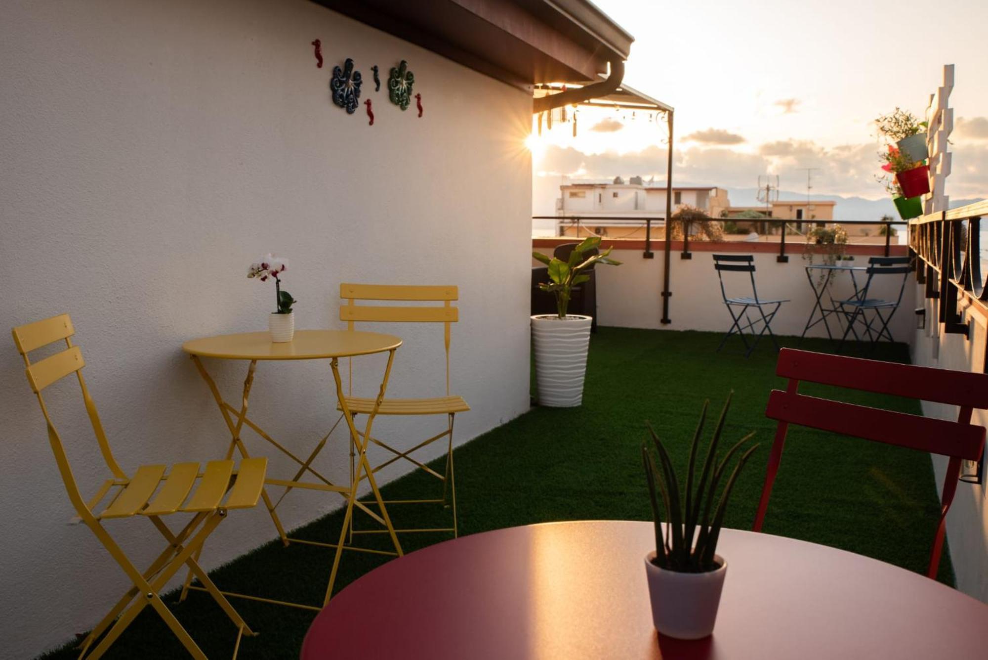 B&B Fuori Squadro - In Centro Con Terrazza Relax Vista Mare Реджо ди Калабрия Екстериор снимка