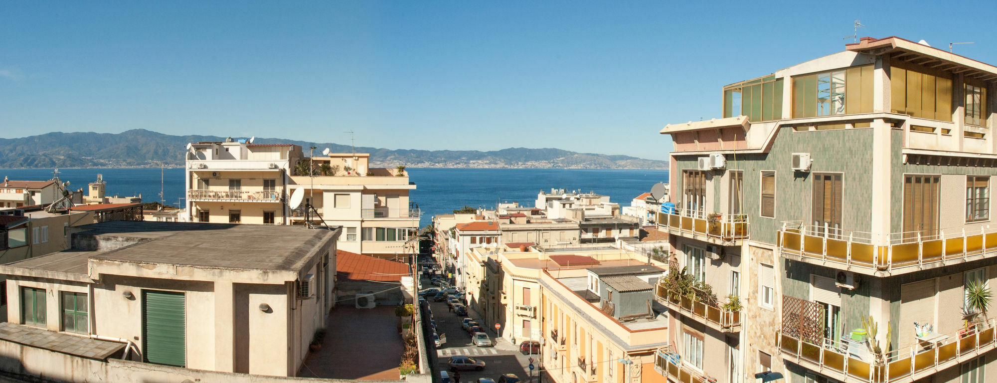 B&B Fuori Squadro - In Centro Con Terrazza Relax Vista Mare Реджо ди Калабрия Екстериор снимка